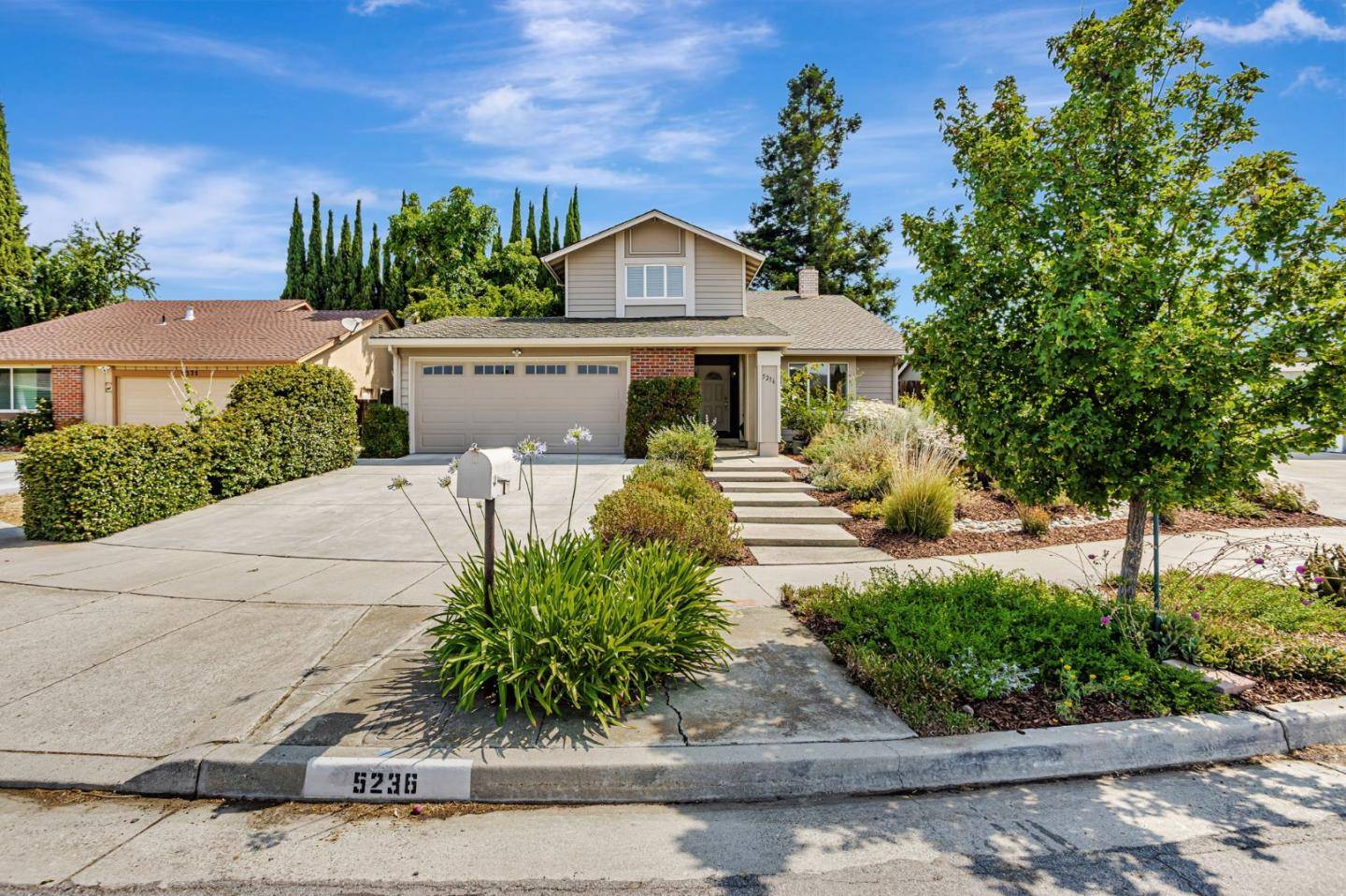 San Jose, CA 95136,5236 Muirhouse Place