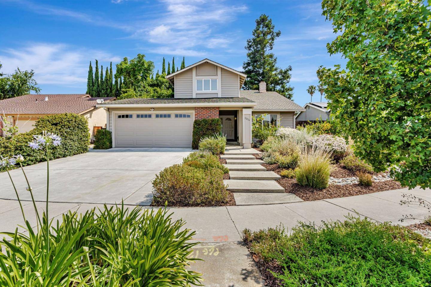 San Jose, CA 95136,5236 Muirhouse Place