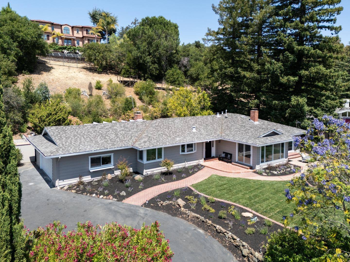 Los Altos, CA 94024,348 Costello Drive
