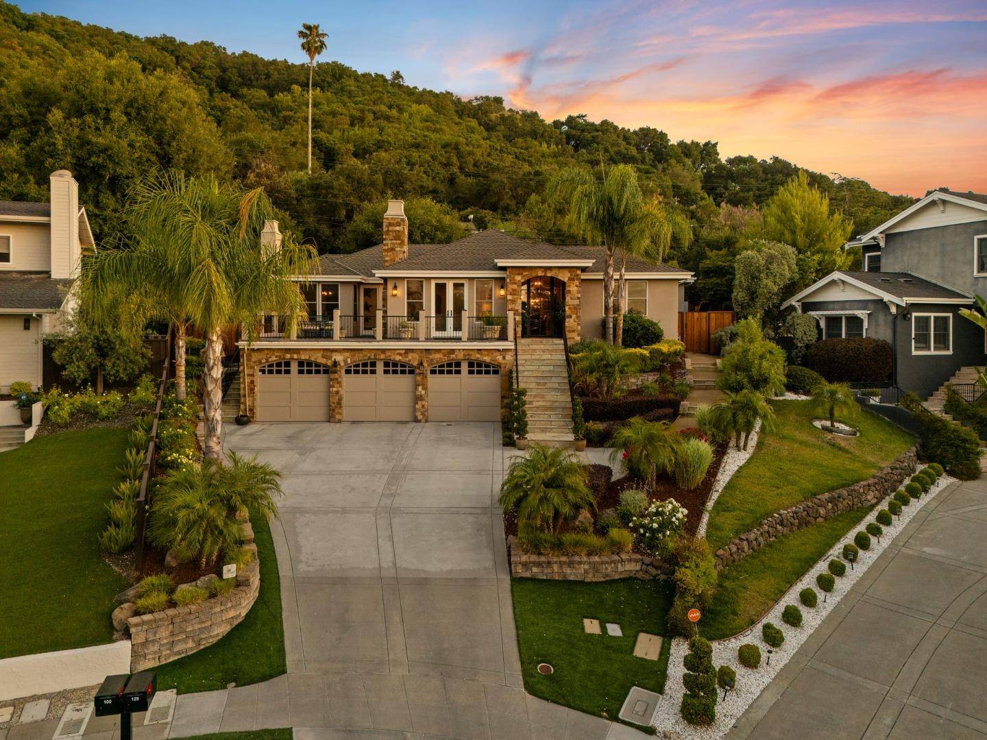 Los Gatos, CA 95032,129 Dover Street