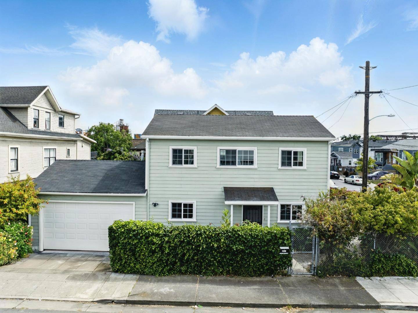 Oakland, CA 94608,2930 Magnolia Street