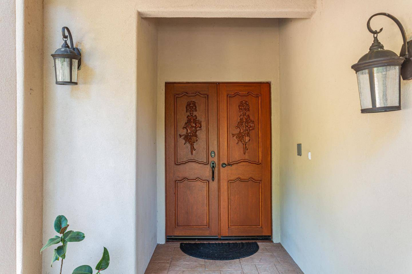 Carmel Valley, CA 93924,60 Toyon Way