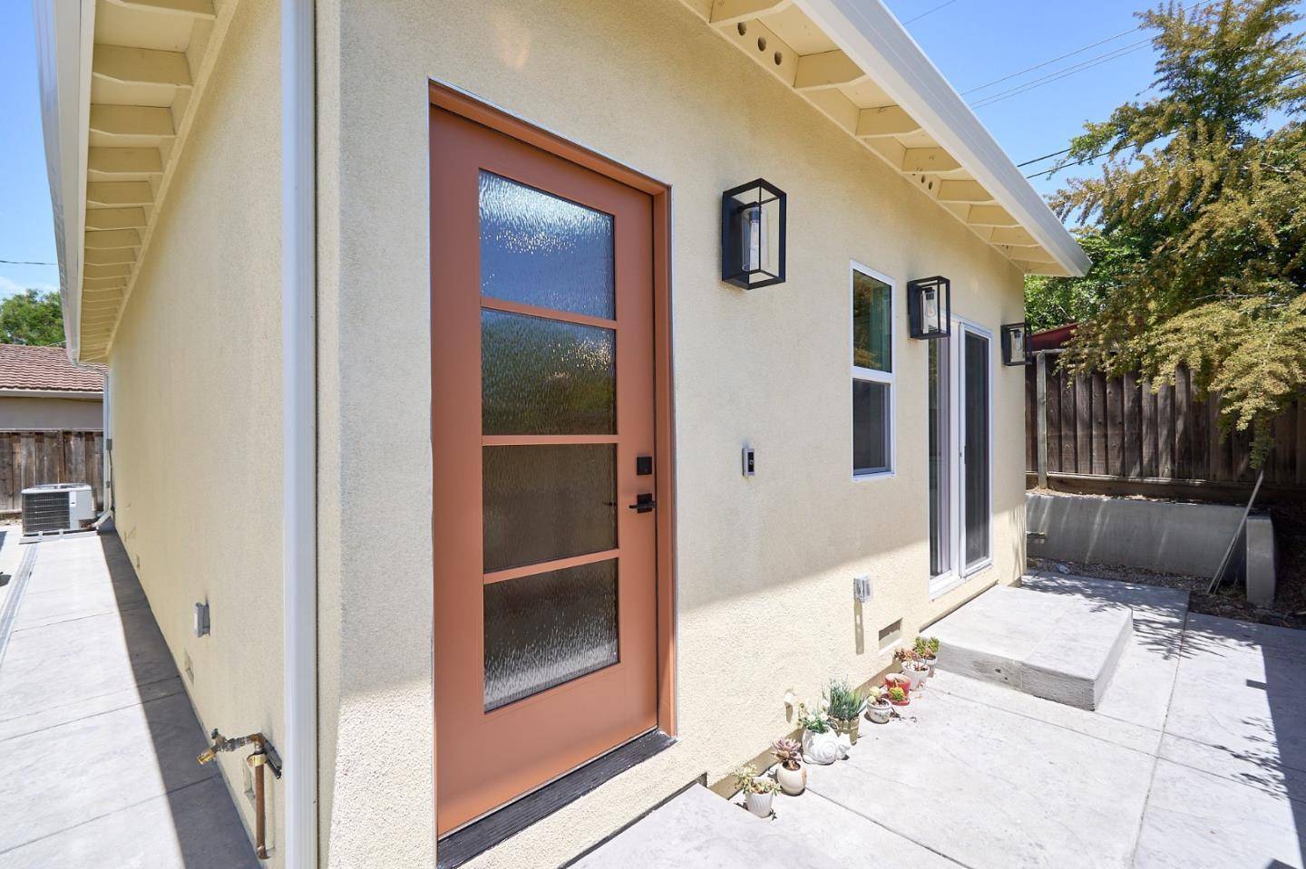 Milpitas, CA 95035,470 Holly Way