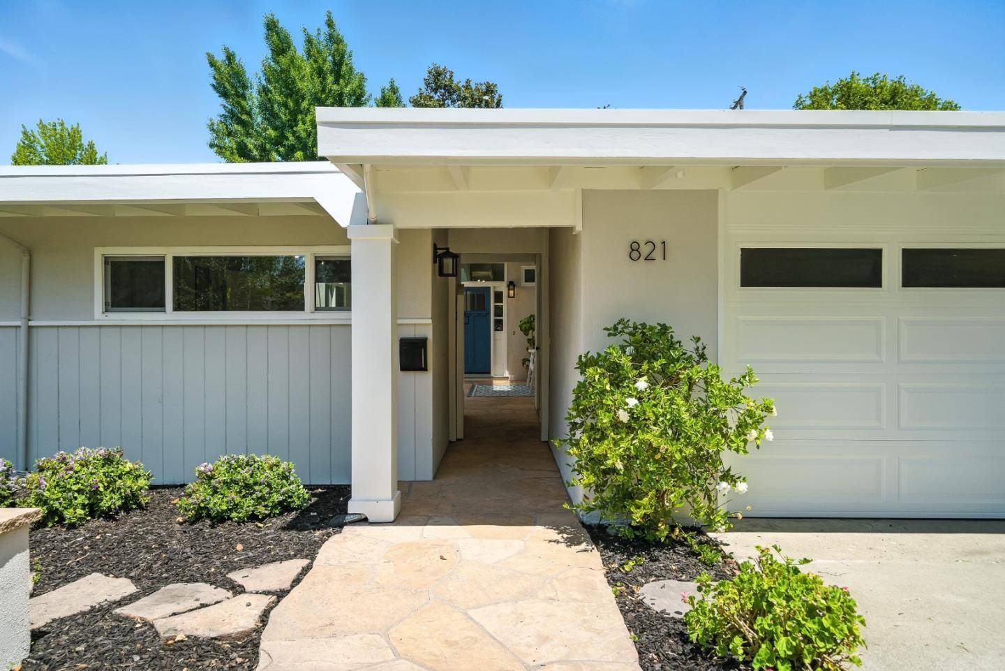 Palo Alto, CA 94303,821 E Meadow Drive