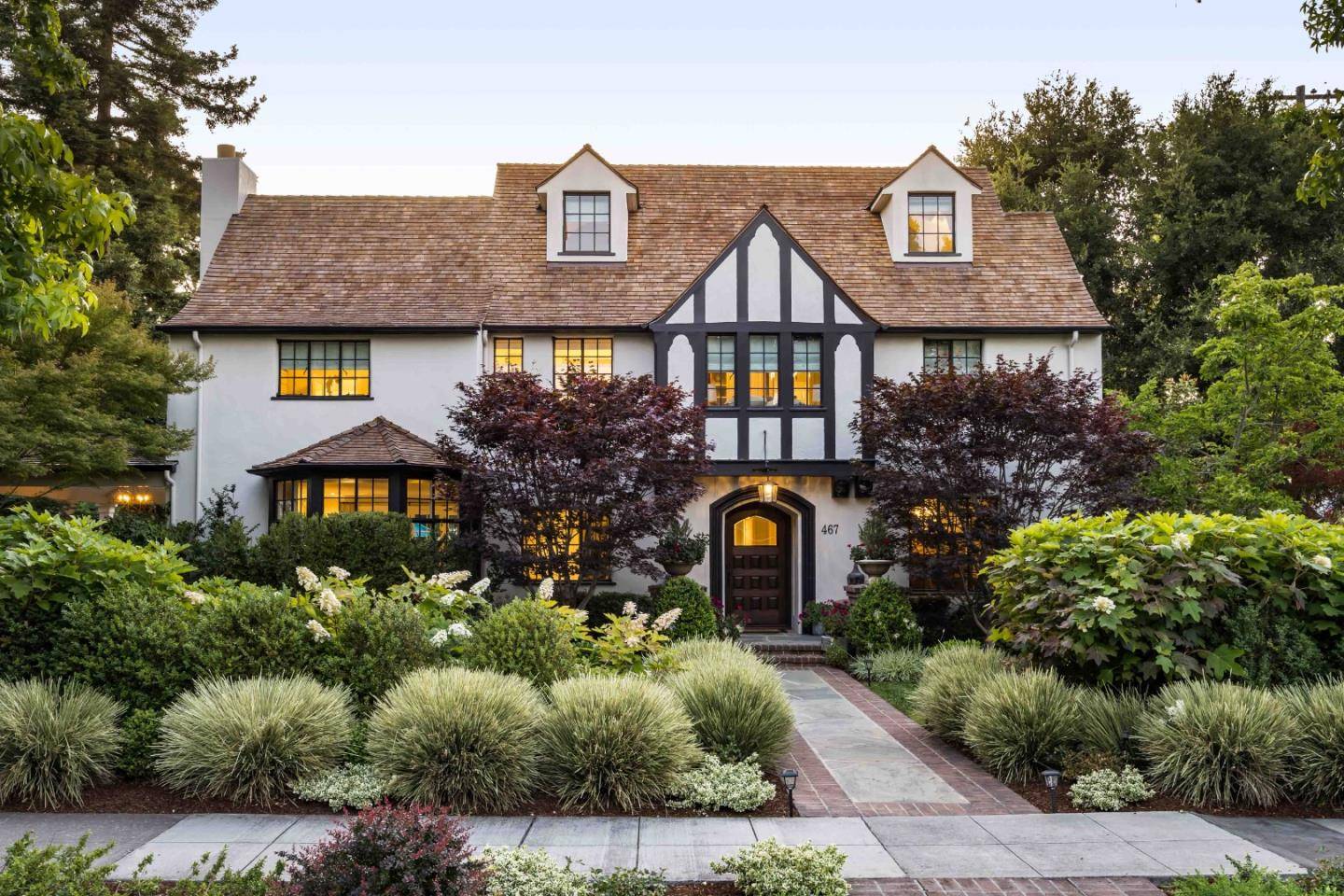 Palo Alto, CA 94301,467 Lincoln Avenue