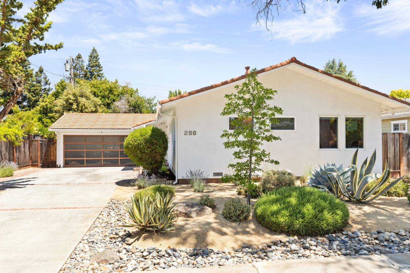 Mountain View, CA 94040,286 Hans Avenue