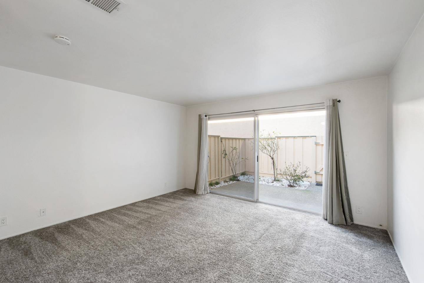 Pacifica, CA 94044,1358 Terra Nova Boulevard