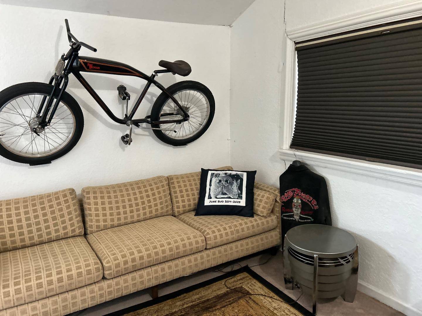 Gilroy, CA 95020,2160 Pacheco Pass Highway