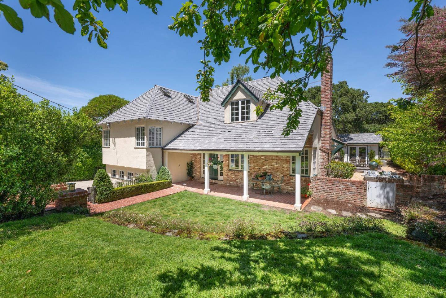 Burlingame, CA 94010,2820 Adeline Drive