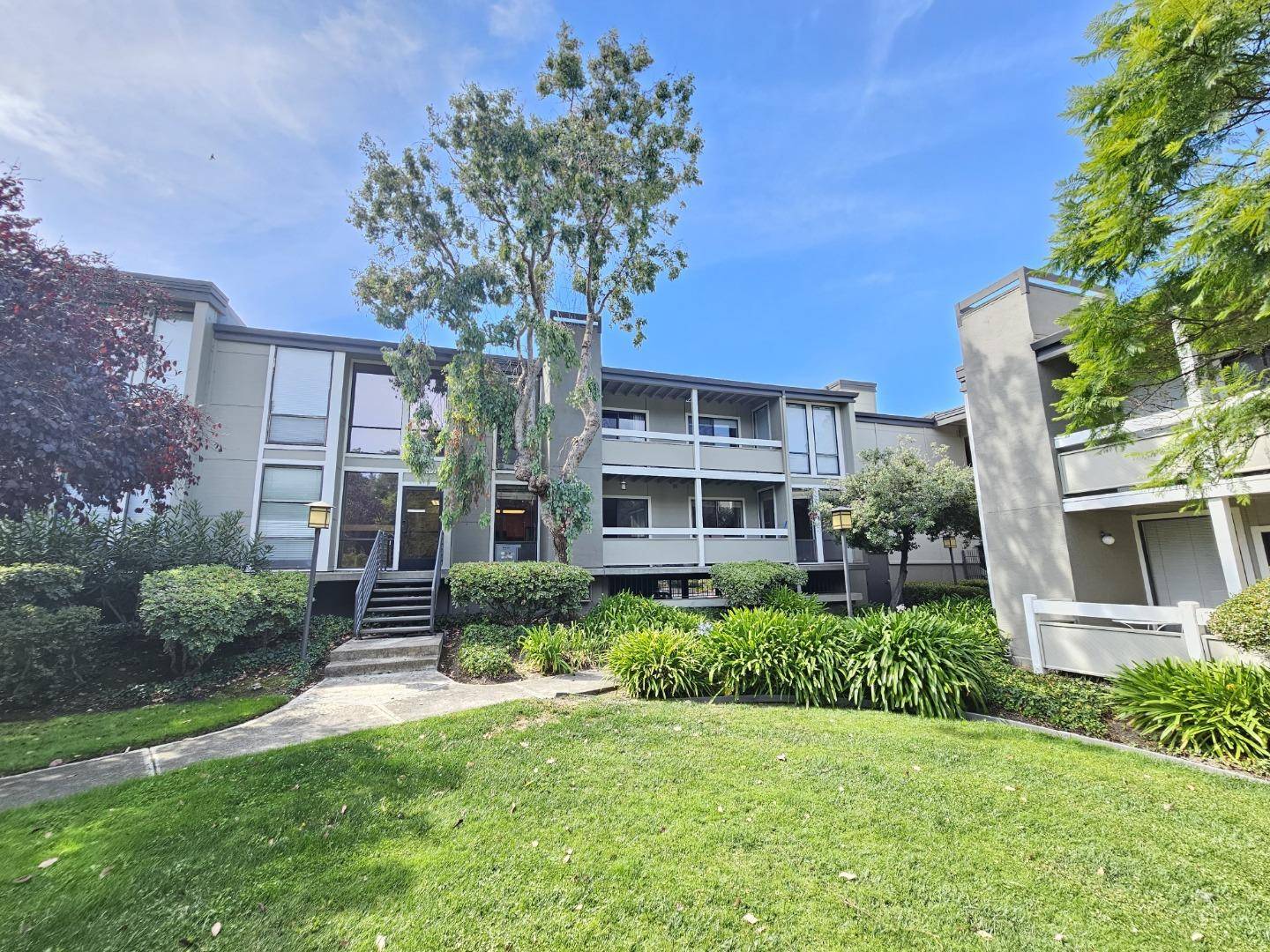 Foster City, CA 94404,1191 Compass Lane #108