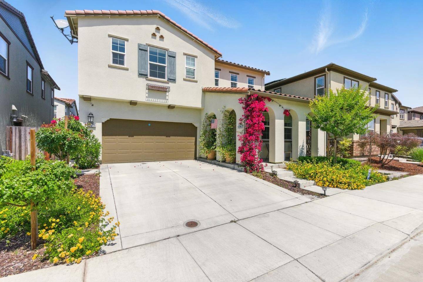 Gilroy, CA 95020,1571 Castlewood Place