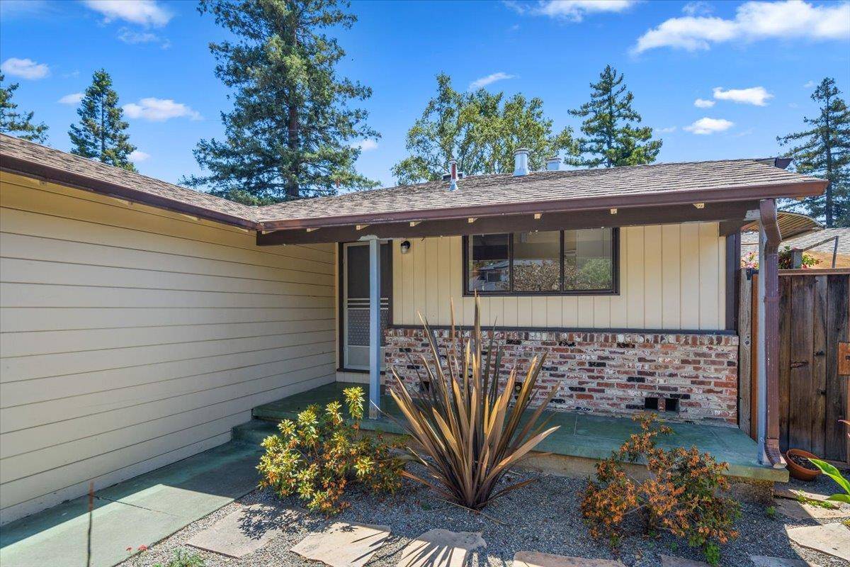Redwood City, CA 94061,440 Rutherford Avenue