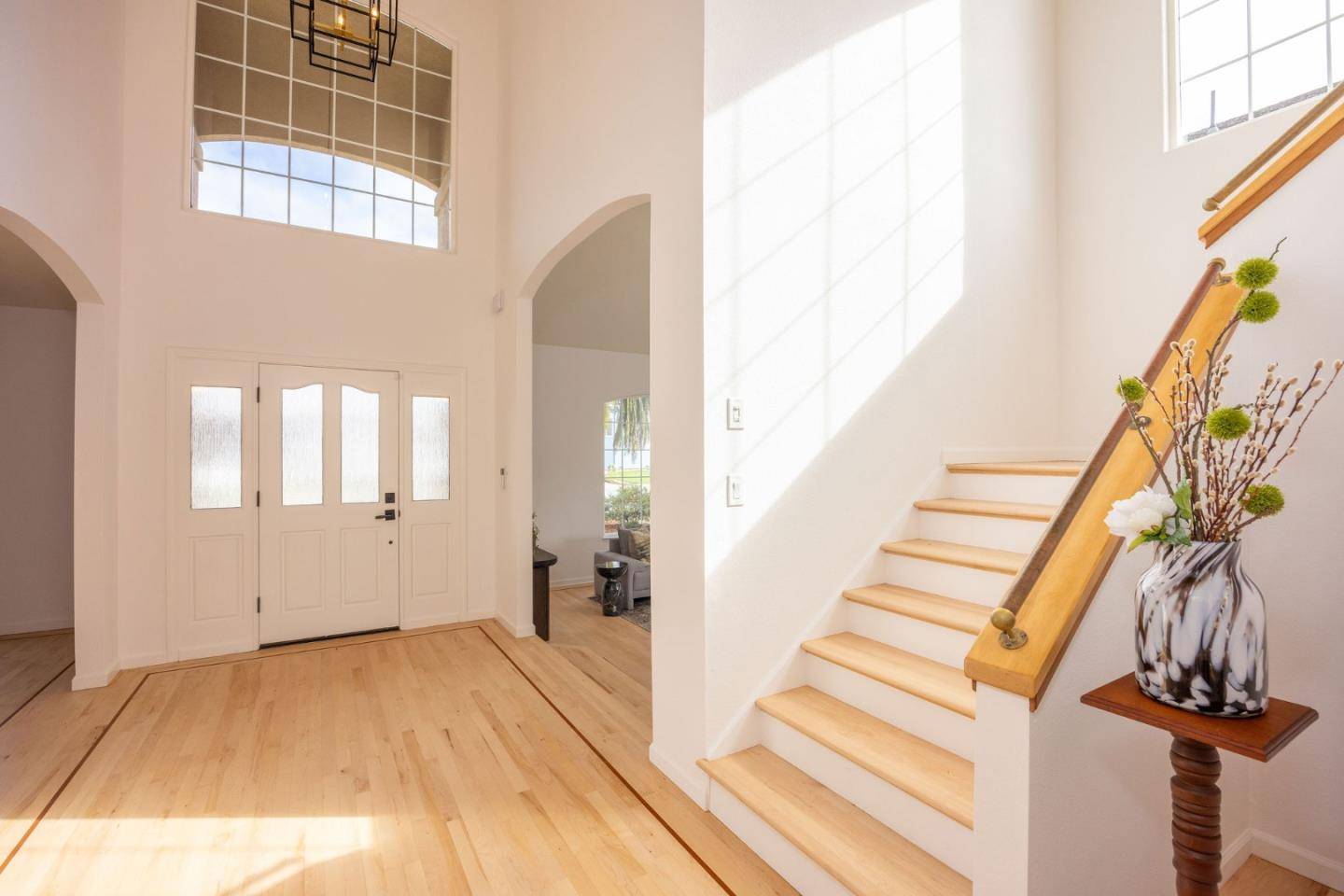 Half Moon Bay, CA 94019,608 Silver Avenue