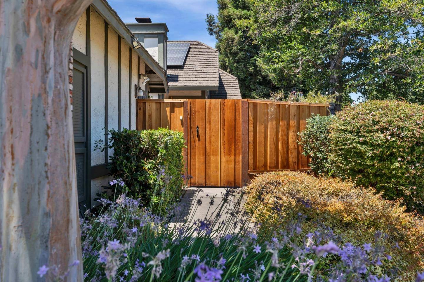 Fremont, CA 94555,4241 Sora Terrace