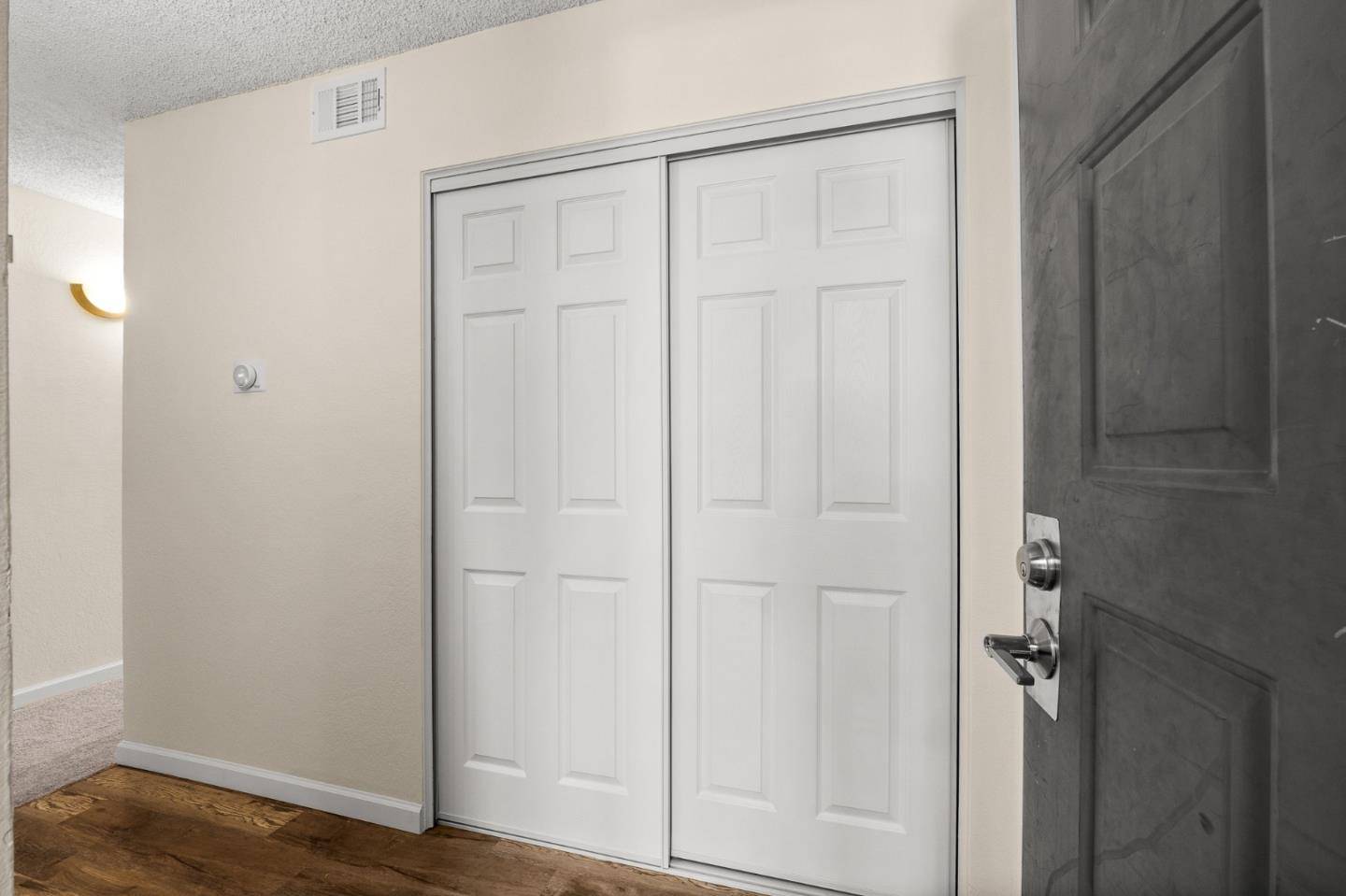Newark, CA 94560,6043 Joaquin Murieta Avenue #B