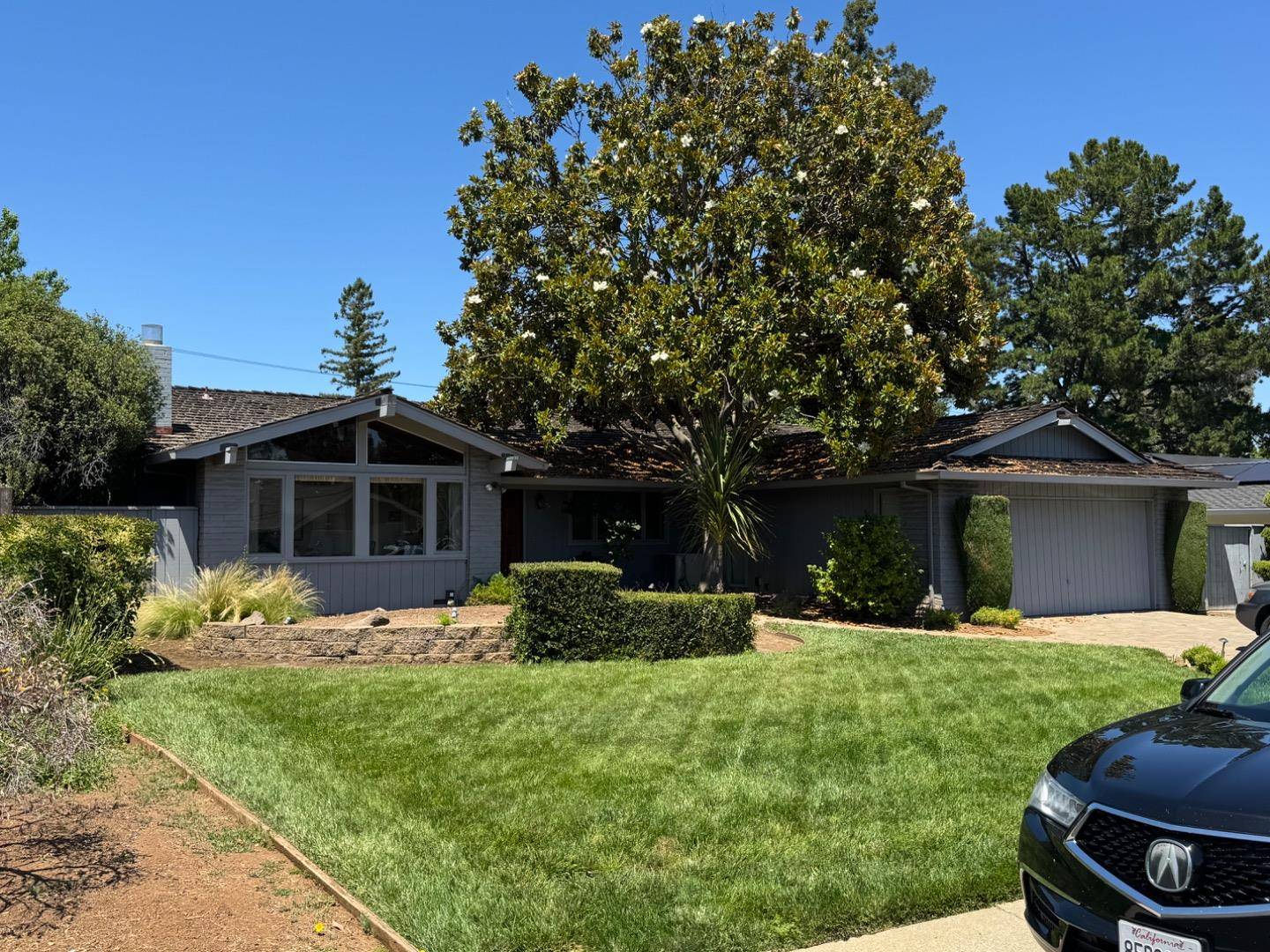 Los Altos, CA 94024,665 San Martin Place