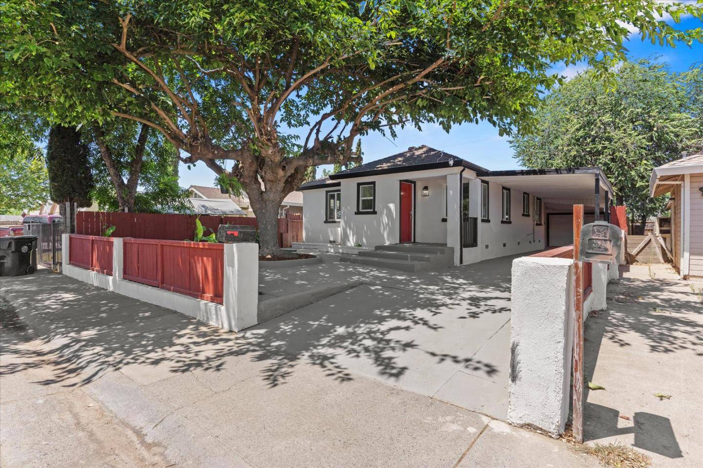 Sacramento, CA 95820,3803 22nd Avenue