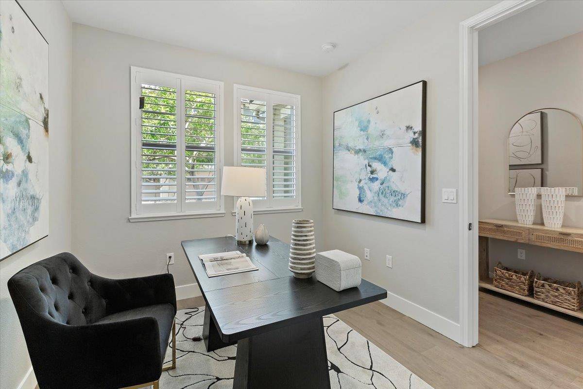 Mountain View, CA 94043,639 Cinnamon Circle
