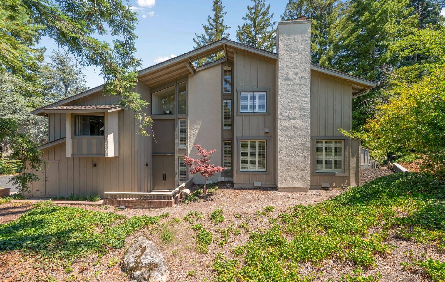 Menlo Park, CA 94025,700 Sand Hill Circle