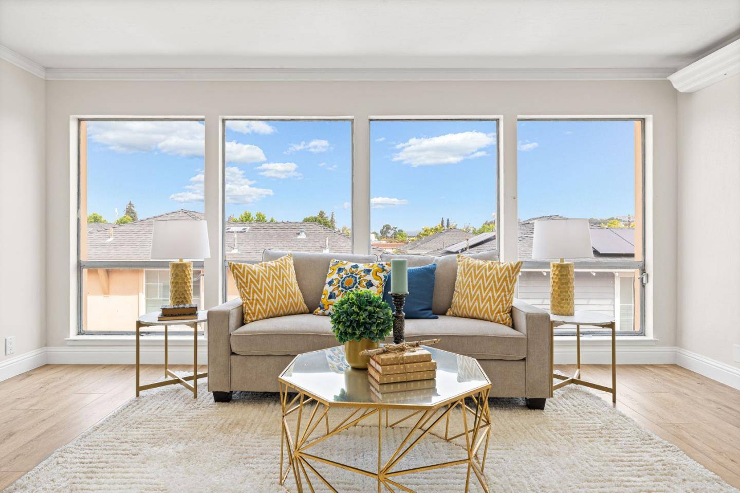 San Leandro, CA 94577,1599 Hays Street #306