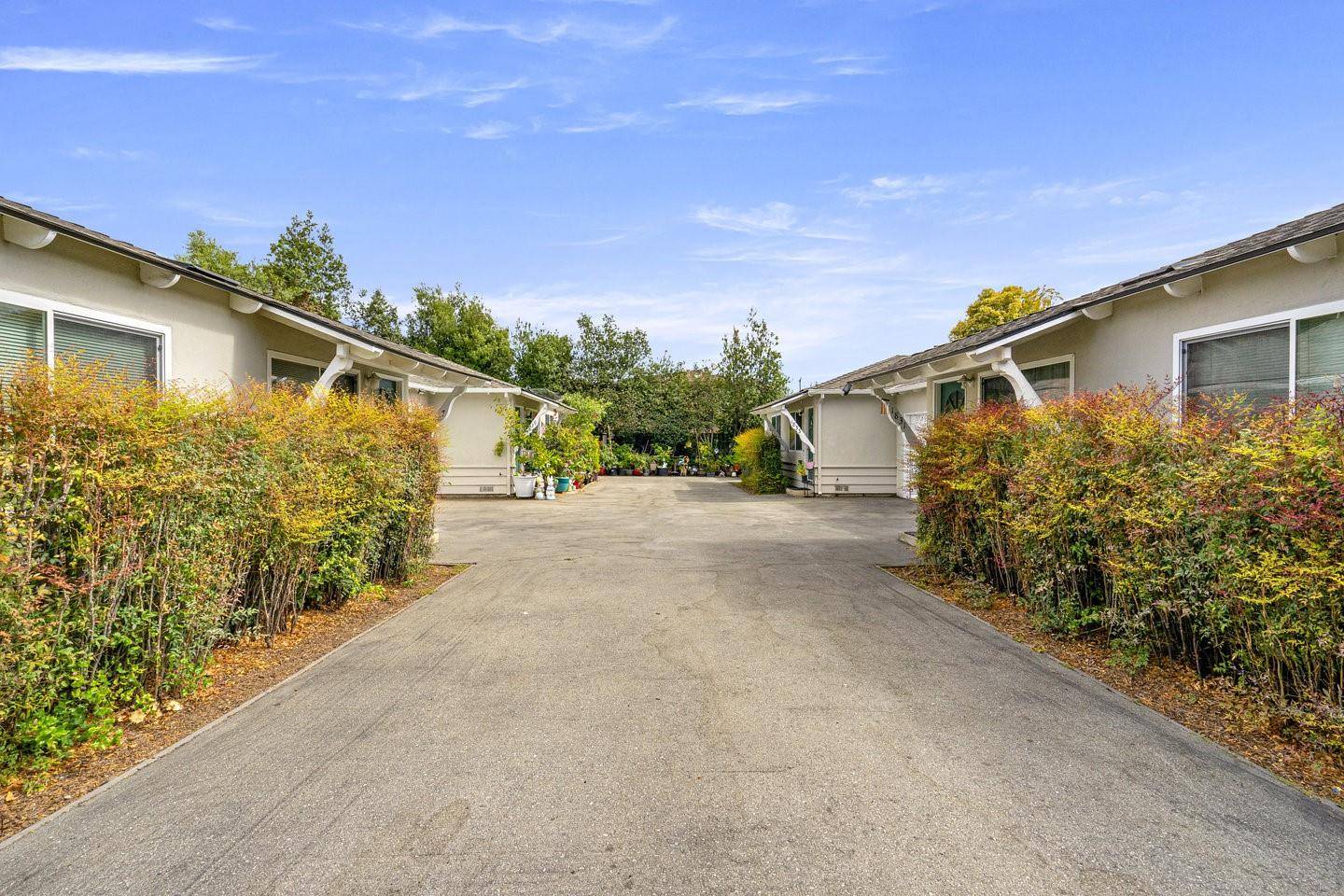 East Palo Alto, CA 94303,1831 Woodland Avenue