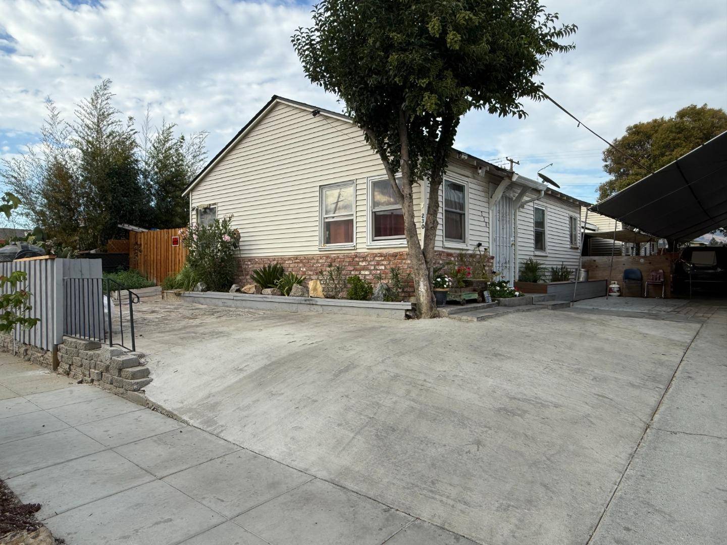 San Jose, CA 95116,230 Montclair Avenue