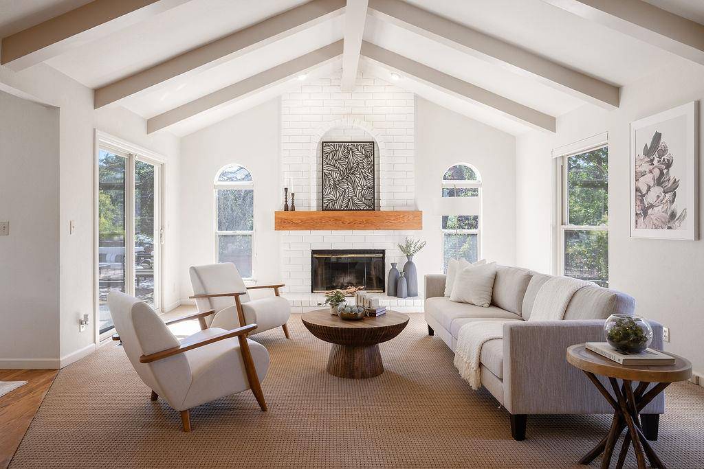 Redwood City, CA 94062,16 Niner Court