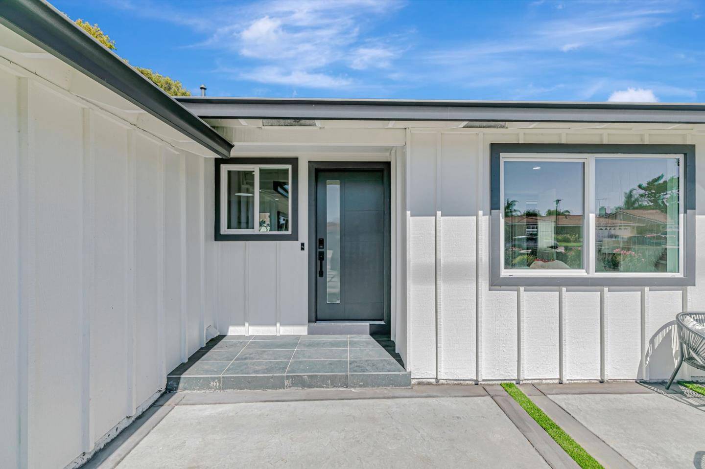 San Jose, CA 95121,3826 Carryduff Way