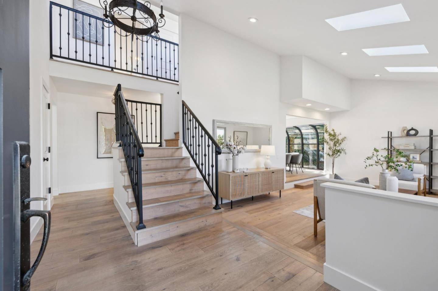 Foster City, CA 94404,370 Bramble Court