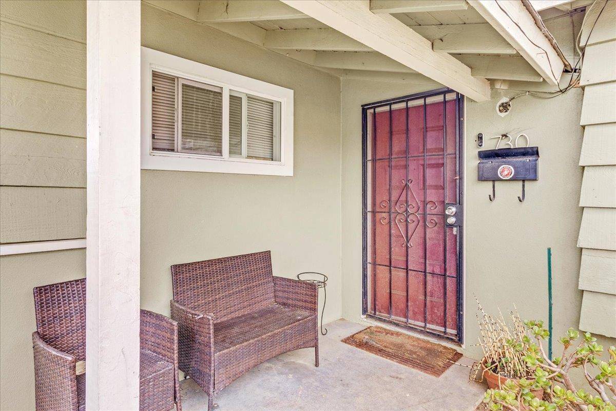 Salinas, CA 93906,730 Los Coches Avenue