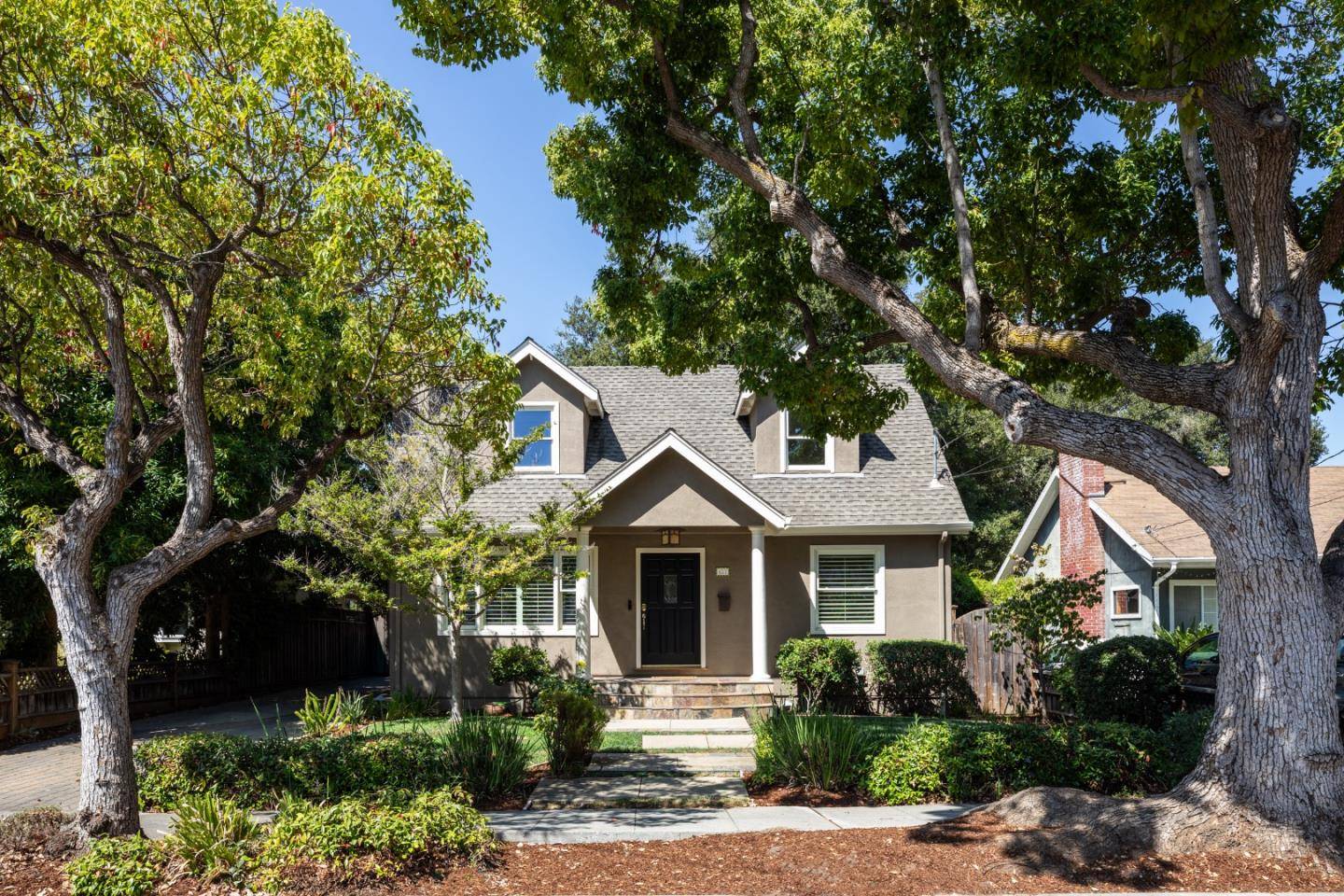 Menlo Park, CA 94025,637 Central Avenue