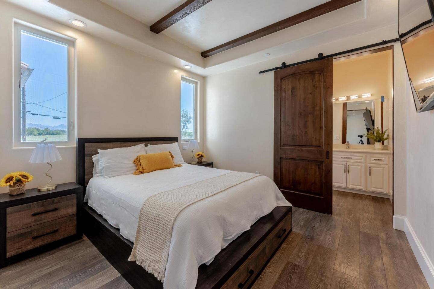 Hollister, CA 95023,8440 Lovers Lane