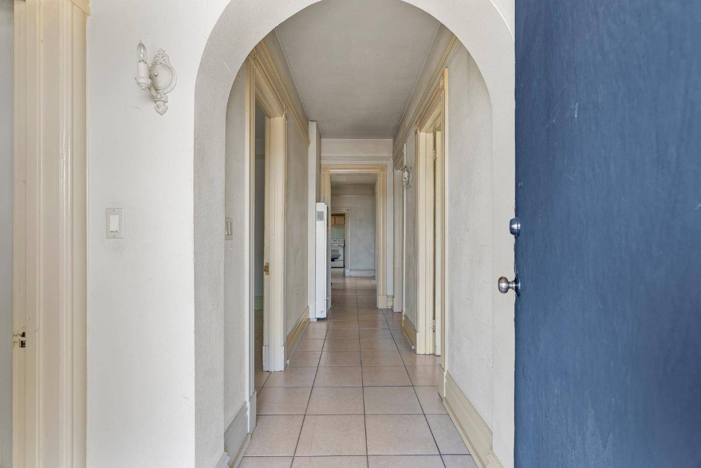 Salinas, CA 93908,20-22 Hitchcock Road