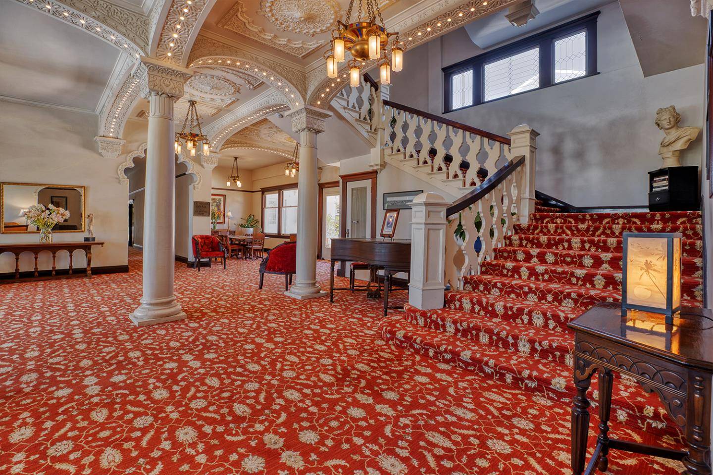 Santa Cruz, CA 95060,260 High Street #204