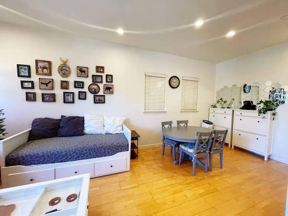 Cupertino, CA 95014,19999 Stevens Creek Boulevard #209