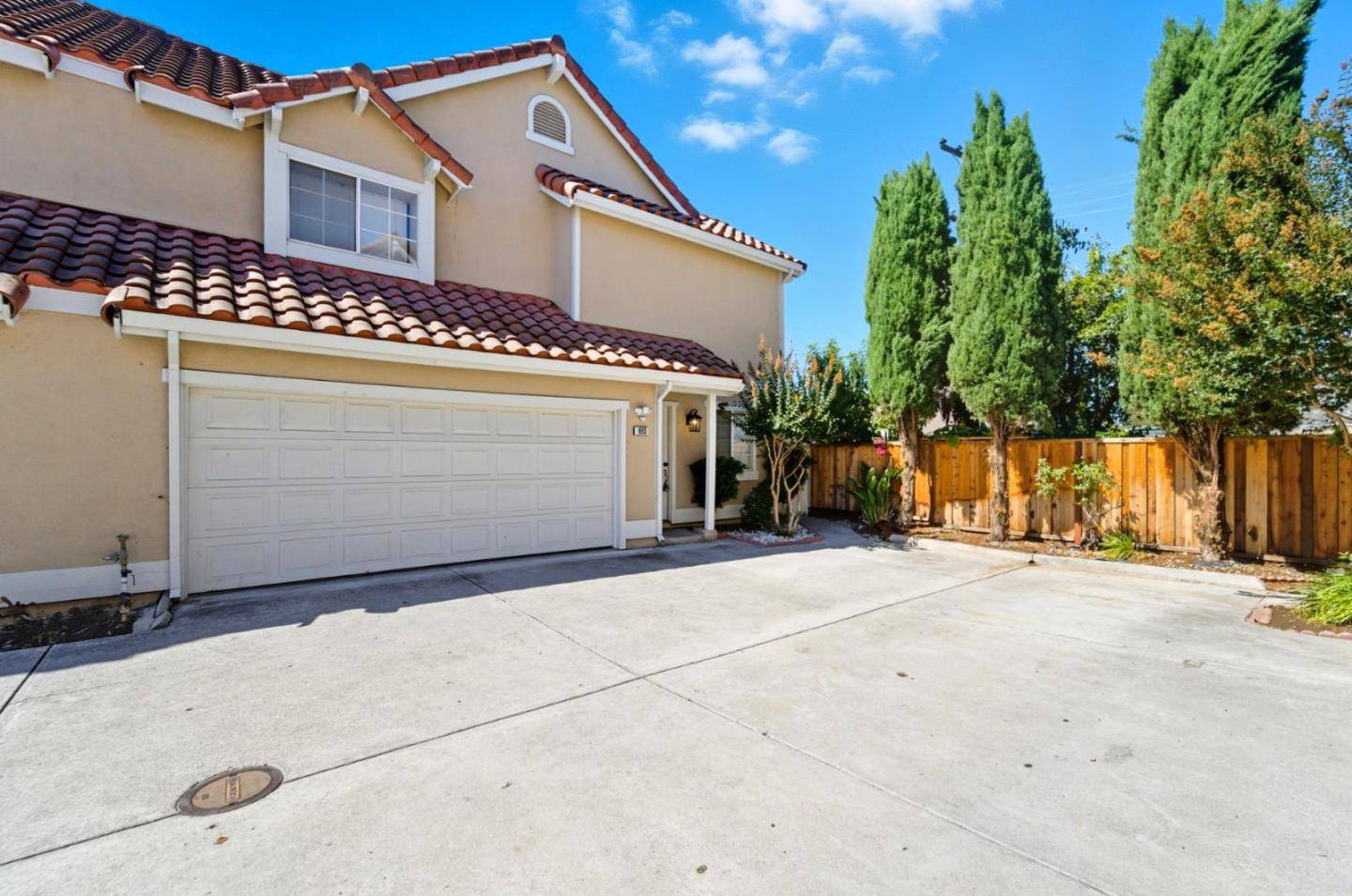 San Jose, CA 95111,653 Dadis Way