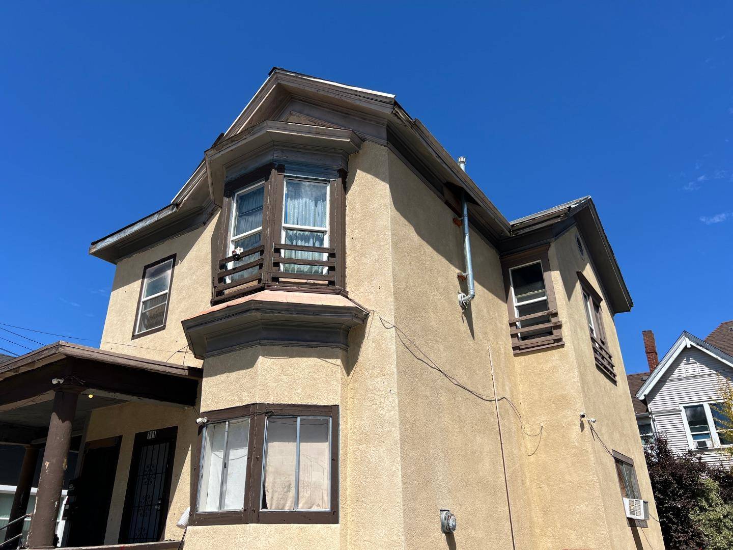 Stockton, CA 95202,111 W Poplar Street