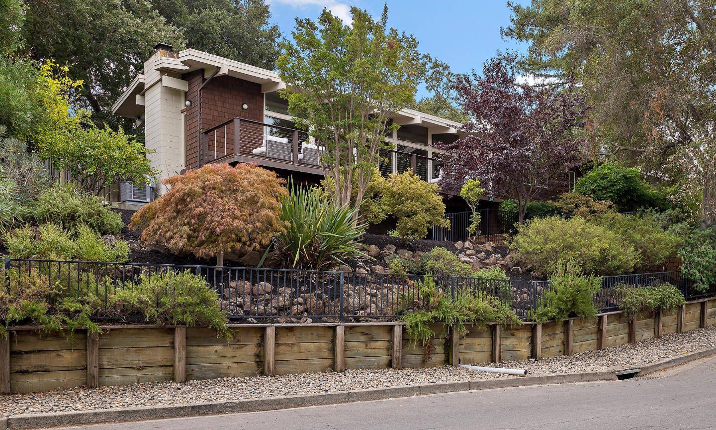 Portola Valley, CA 94028,60 Linaria Way