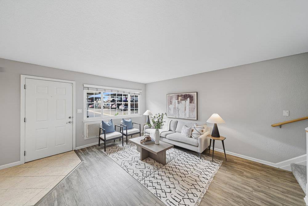 San Leandro, CA 94579,700 Fargo Avenue #12