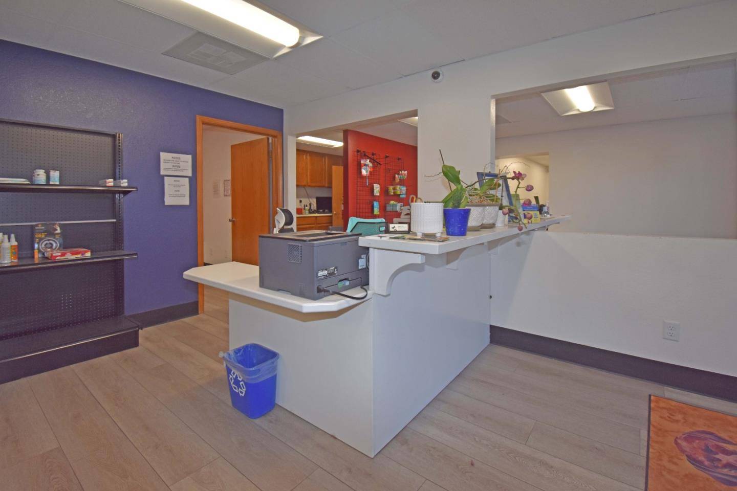 Hollister, CA 95023,28 East Street