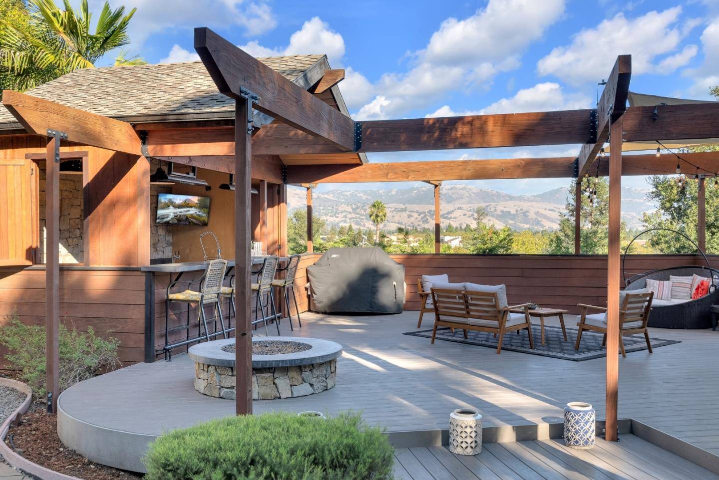 Morgan Hill, CA 95037,85 W 5th Street