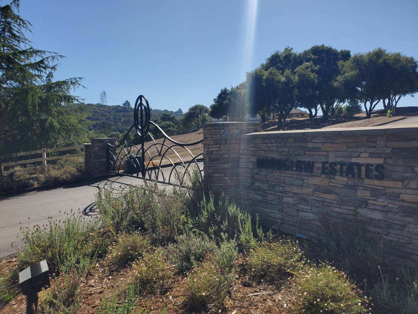 Salinas, CA 93907,19705 Moonglow Road