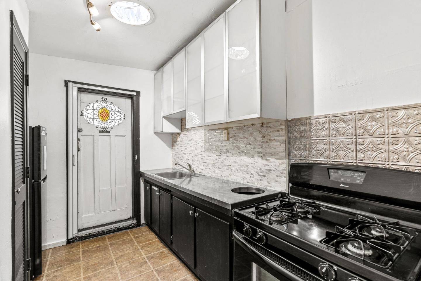 Santa Cruz, CA 95060,901 River Street