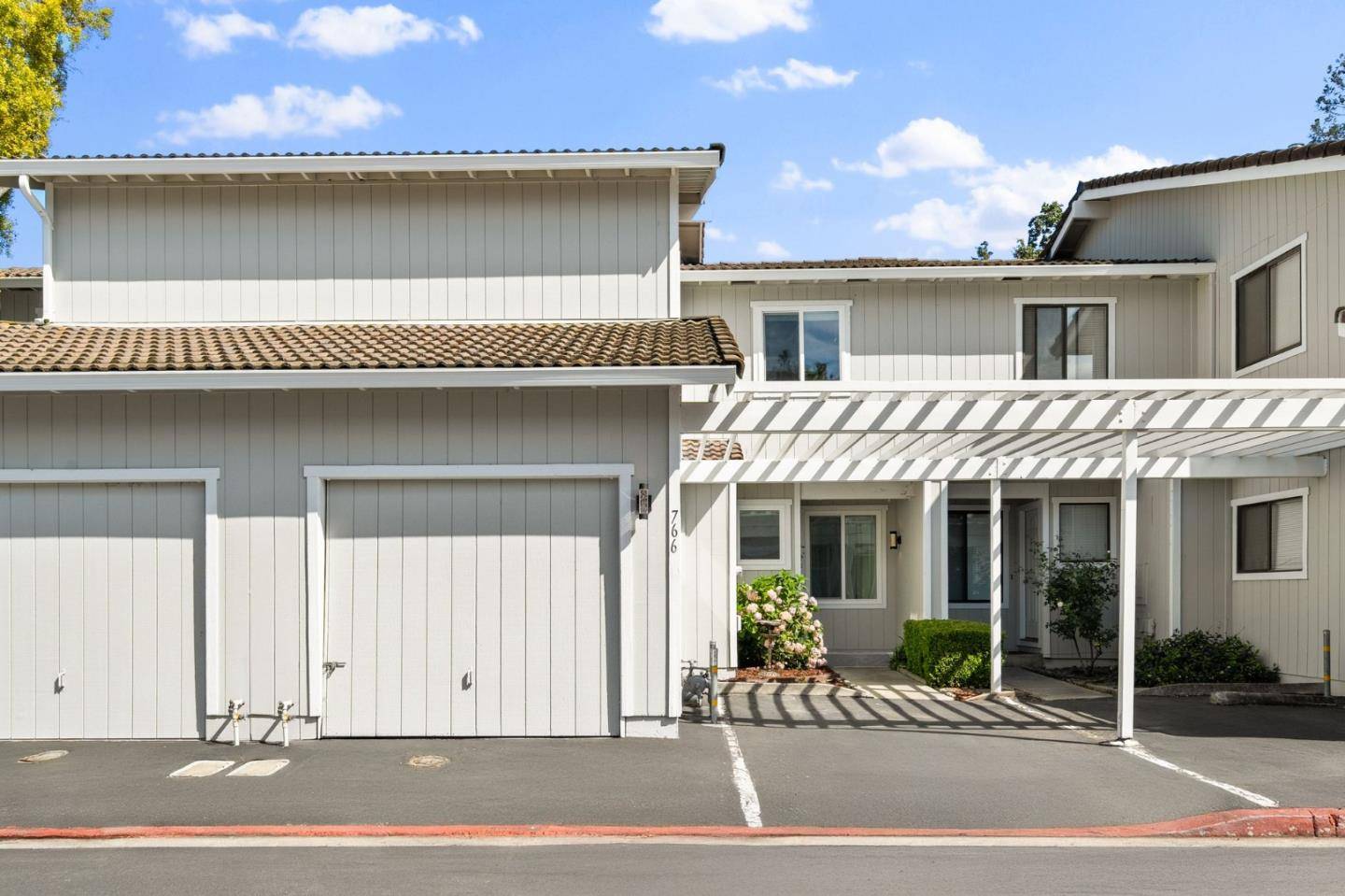 Los Gatos, CA 95032,766 Pollard Road