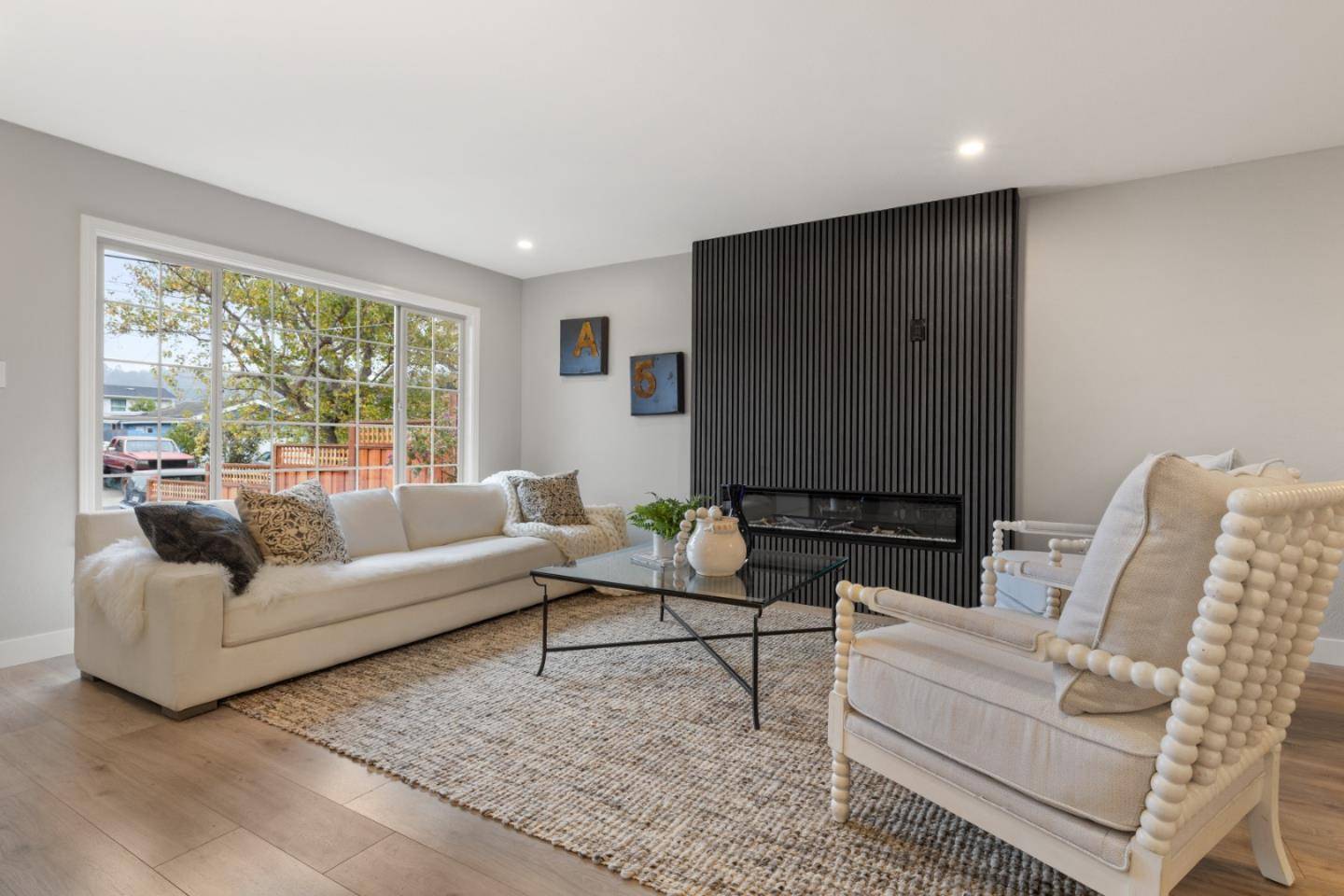 Pacifica, CA 94044,1416 Flores Drive