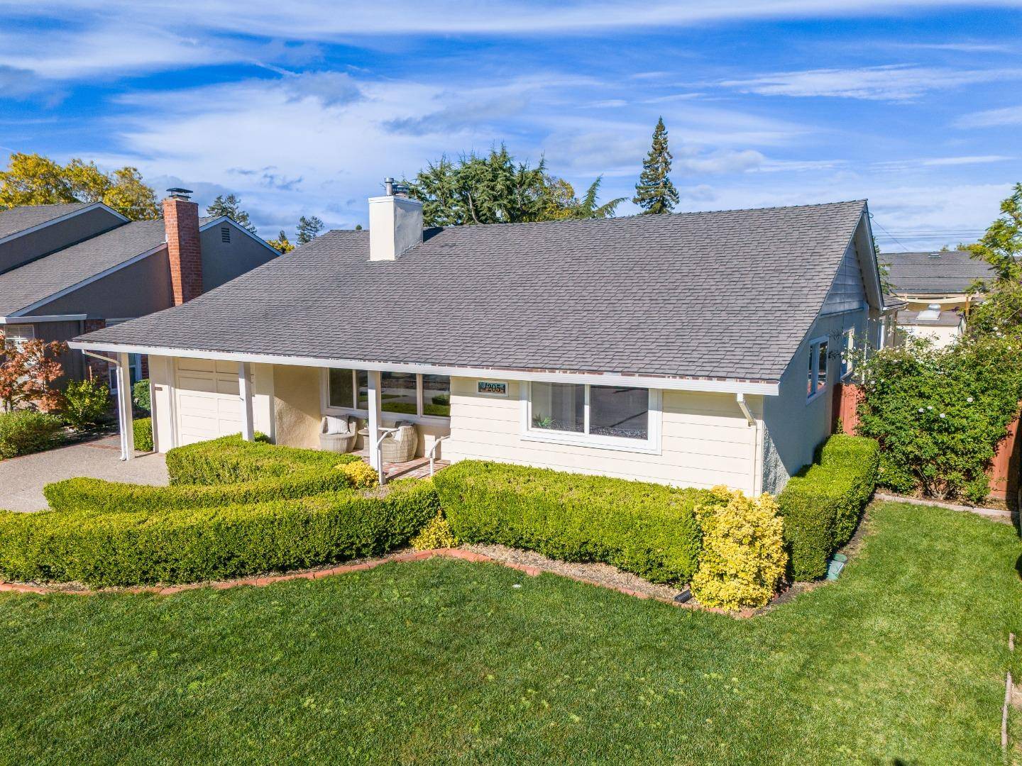 Redwood City, CA 94061,2054 Palm Avenue