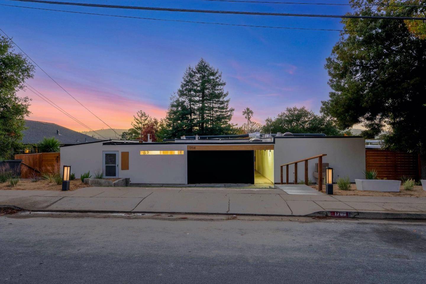 San Mateo, CA 94402,1708 Yorktown Road