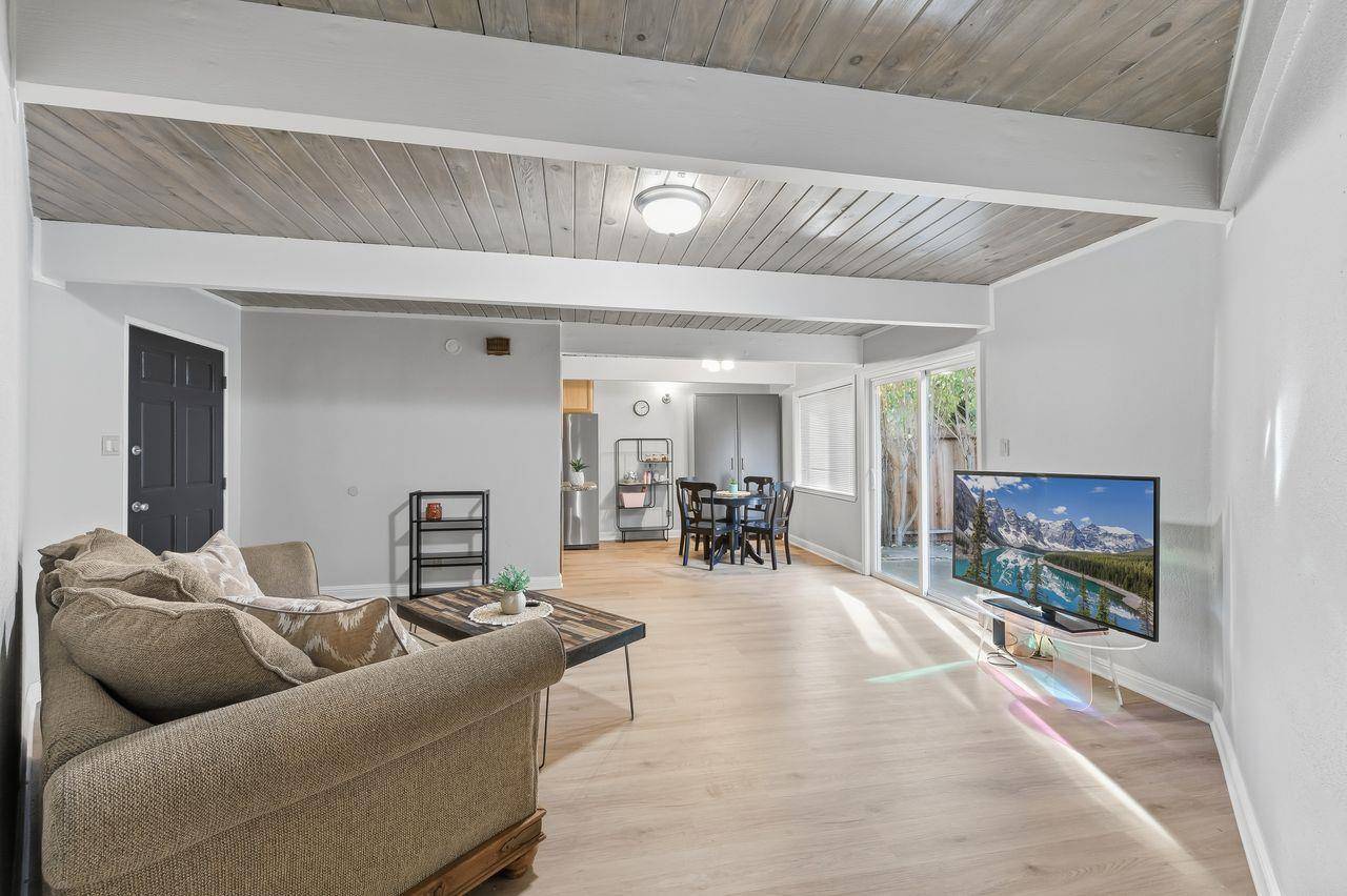 Redwood City, CA 94063,42 Saint Marys Place