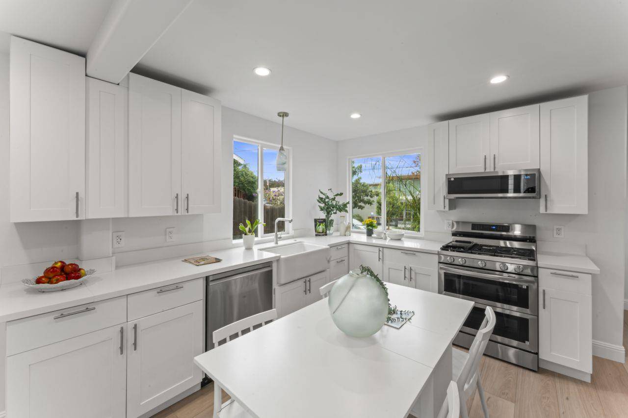 Brisbane, CA 94005,335 Monterey Street