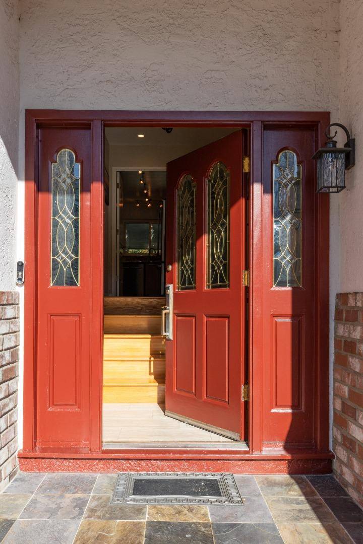 Pacifica, CA 94044,1020 Everglades Drive